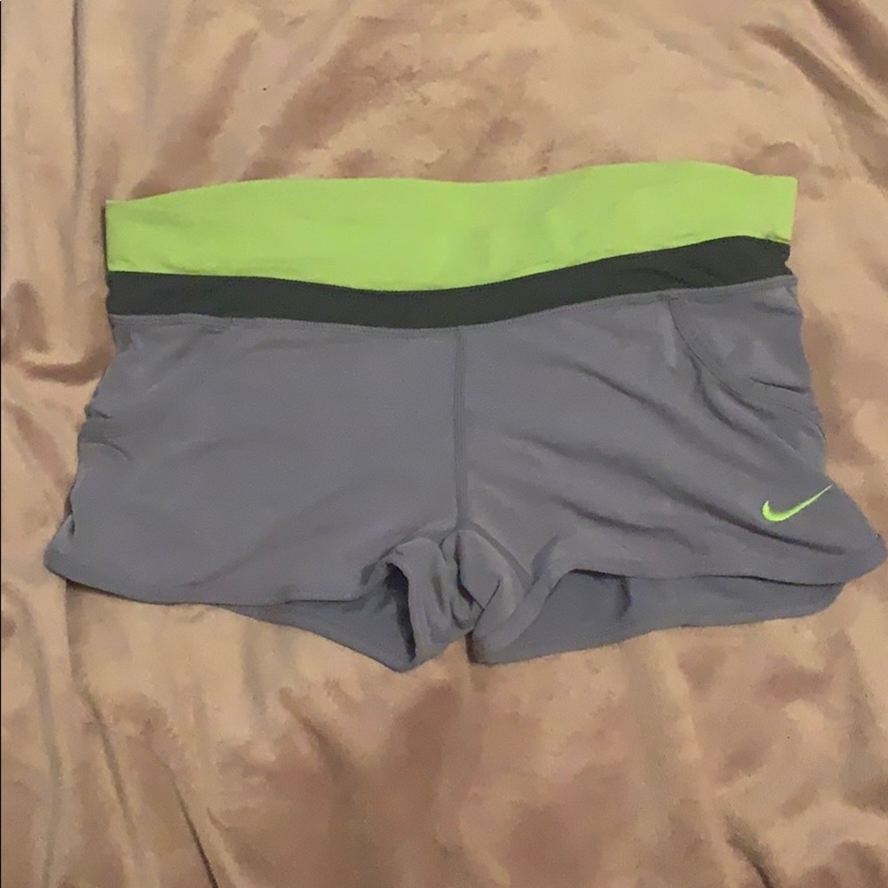 Nike Fit Dry Athletic Shorts in Size Small